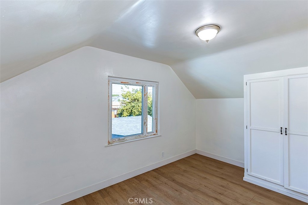 2416 Stanford Avenue Property Photo 28