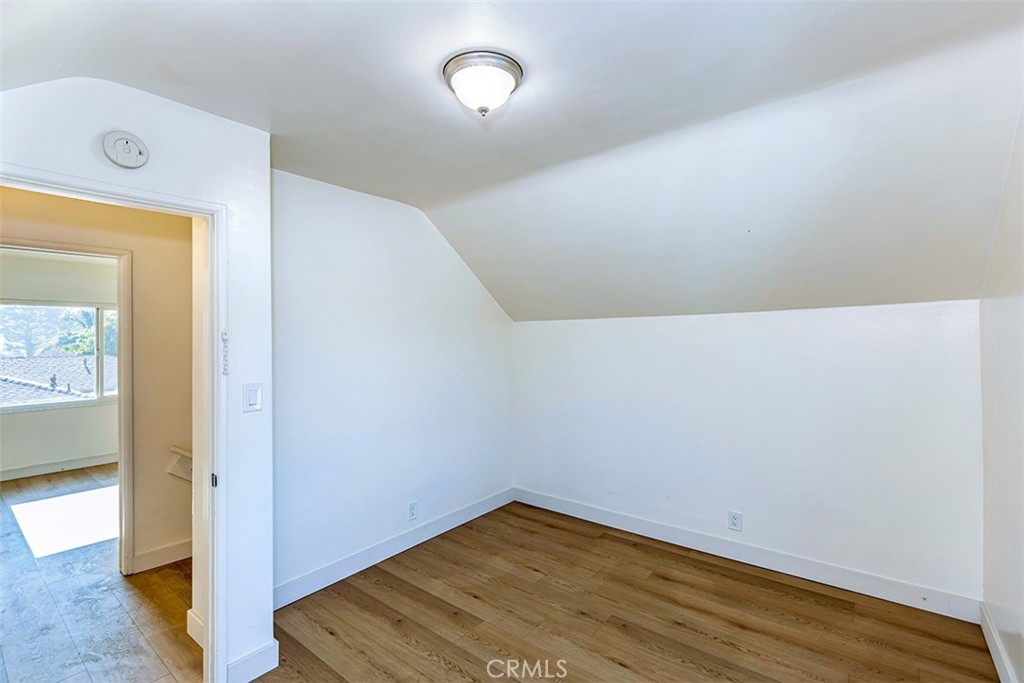 2416 Stanford Avenue Property Photo 29