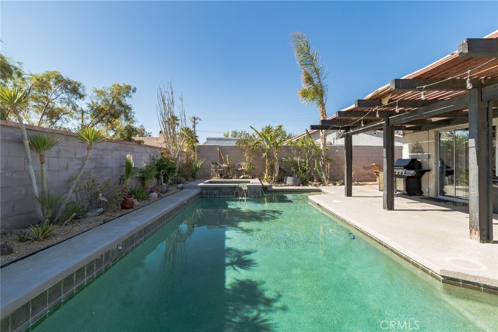 27350 Melanita Property Photo 6