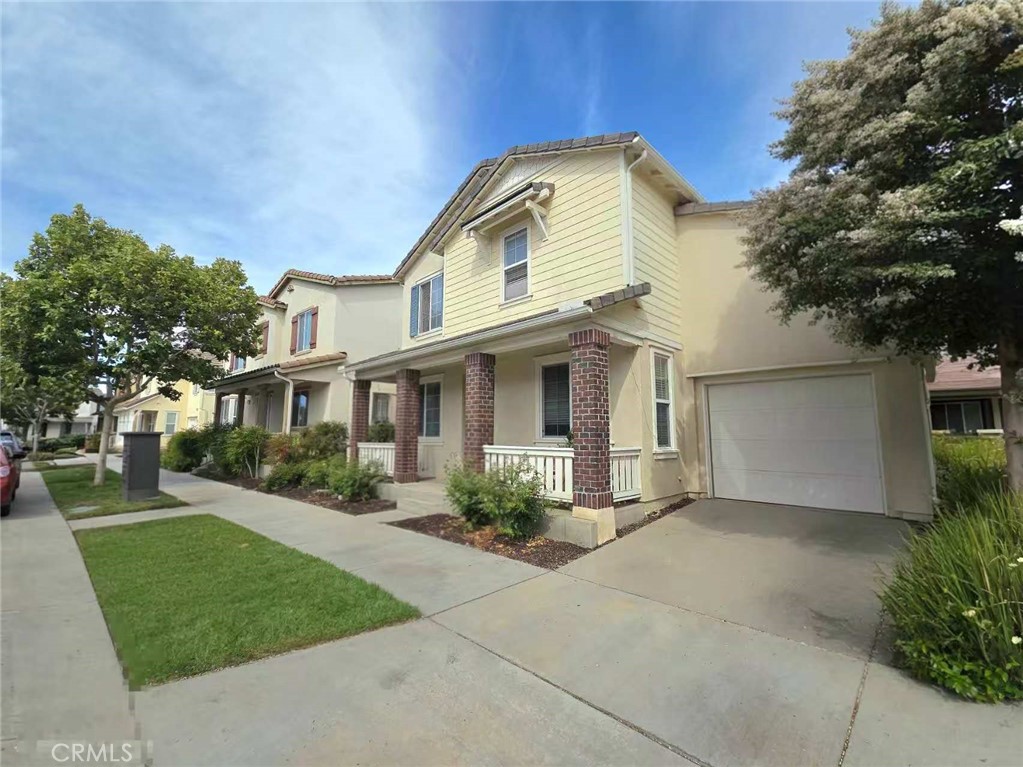 31917 Red Pine Way Property Photo 1