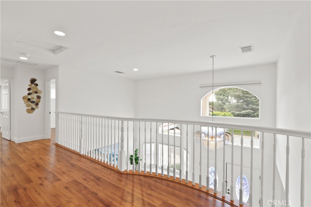 576 Tedford Way Property Photo 16