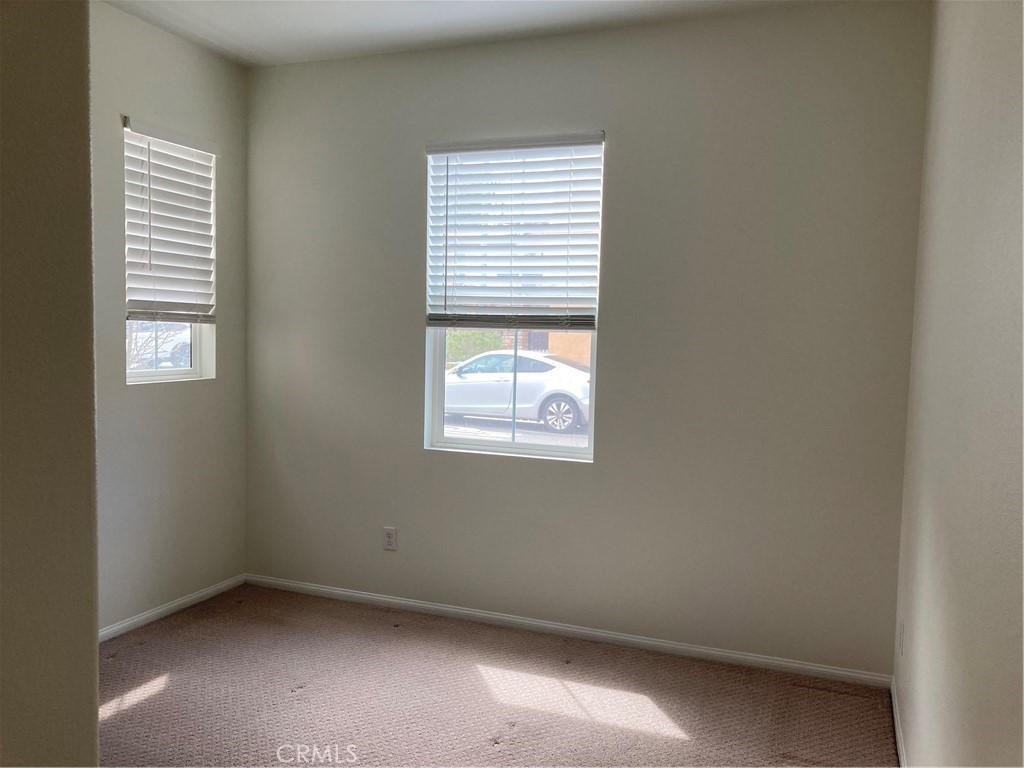 42744 Azure Street Property Photo 10