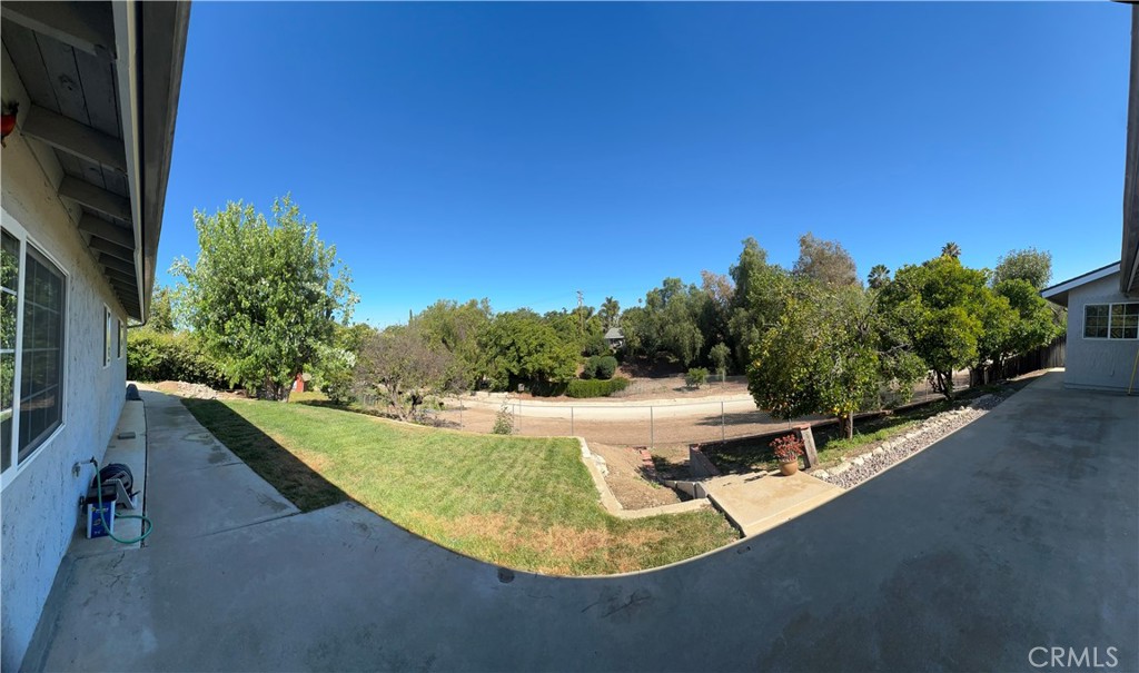 2857 Calle Damasco Property Photo 4