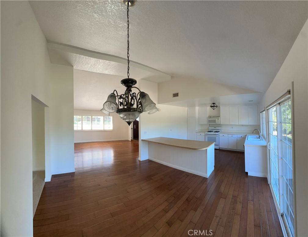 2857 Calle Damasco Property Photo 7