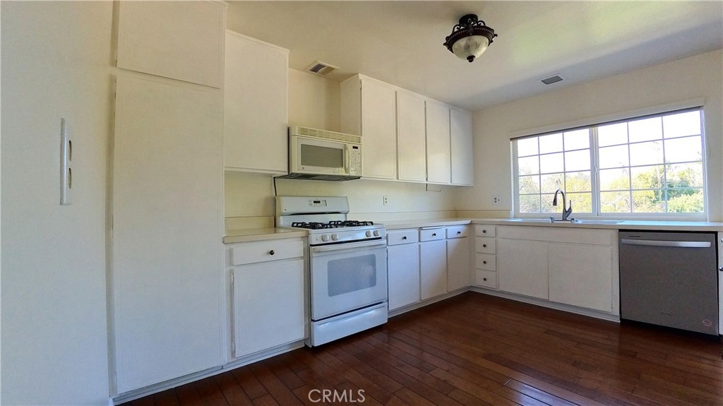 2857 Calle Damasco Property Photo 8