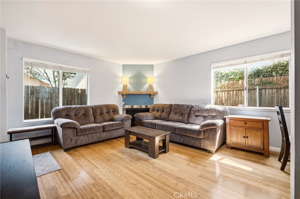 408 N Catalina Avenue 8 Property Photo 7