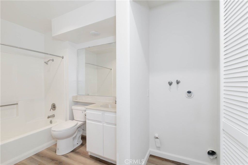 1119 Albany 226 Property Photo 17
