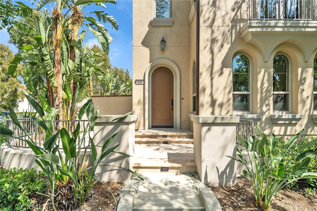 100 Alhambra Property Photo 5