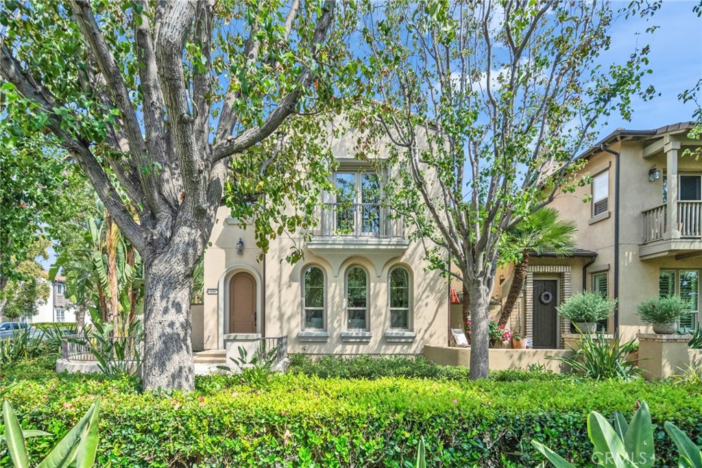100 Alhambra Property Photo 6