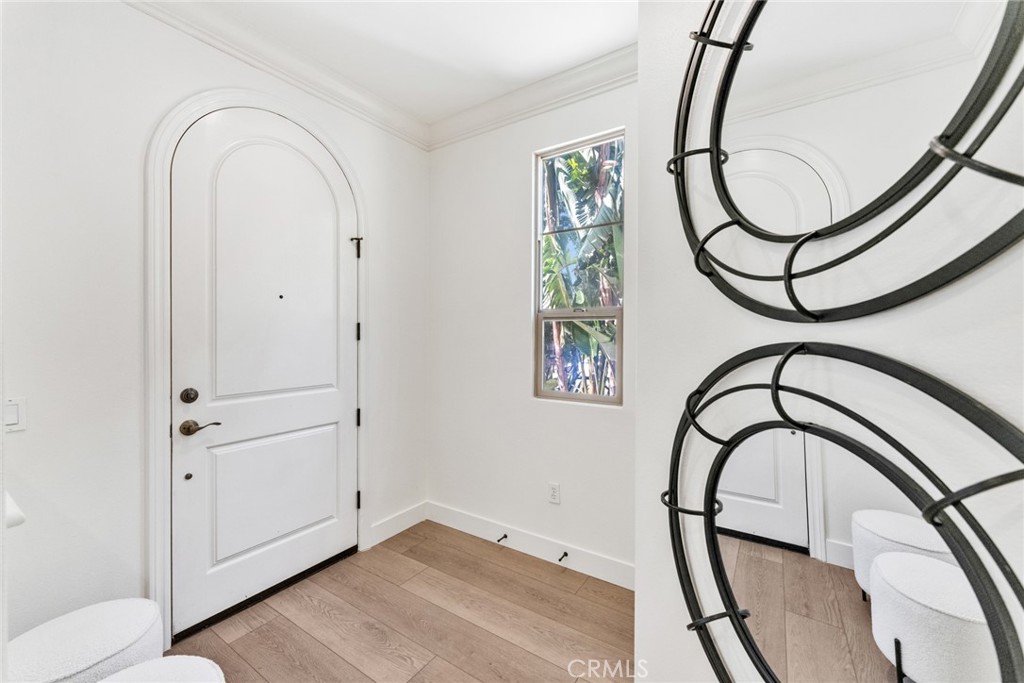 100 Alhambra Property Photo 7
