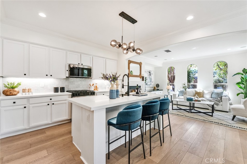 100 Alhambra Property Photo 13
