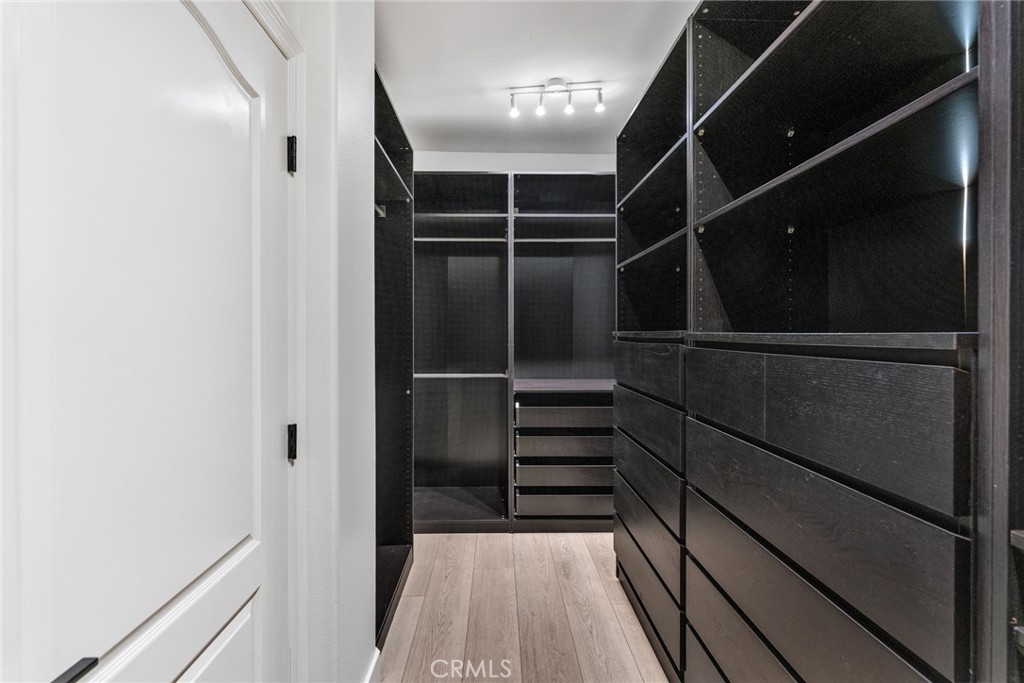 100 Alhambra Property Photo 35