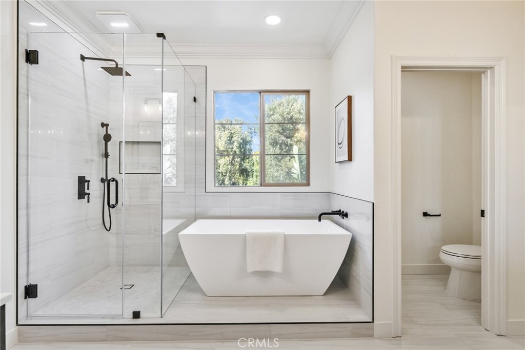 100 Alhambra Property Photo 36