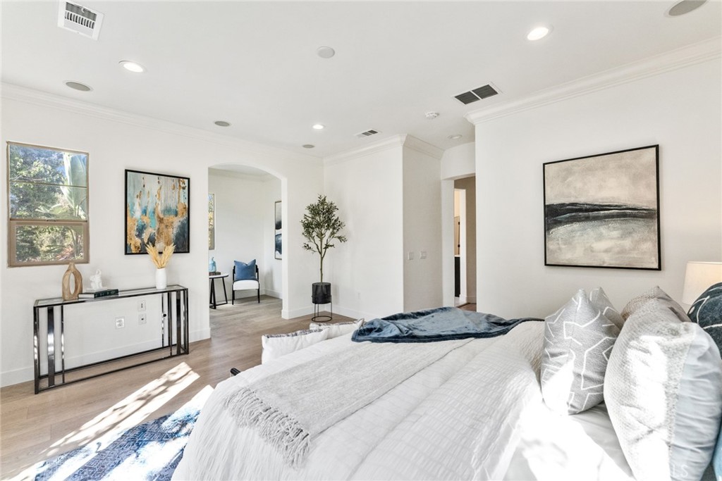 100 Alhambra Property Photo 39