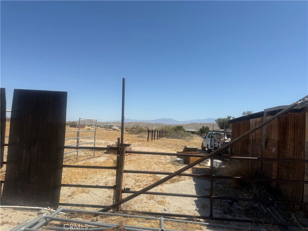 21800 Hot Springs Property Photo 9