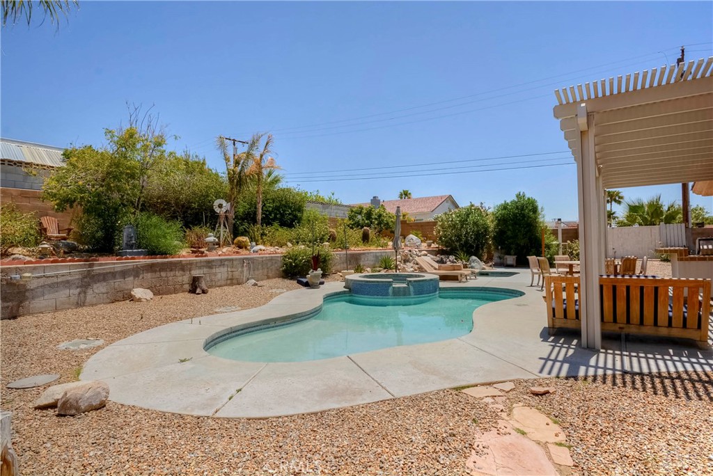 12840 Hidalgo Property Photo 39
