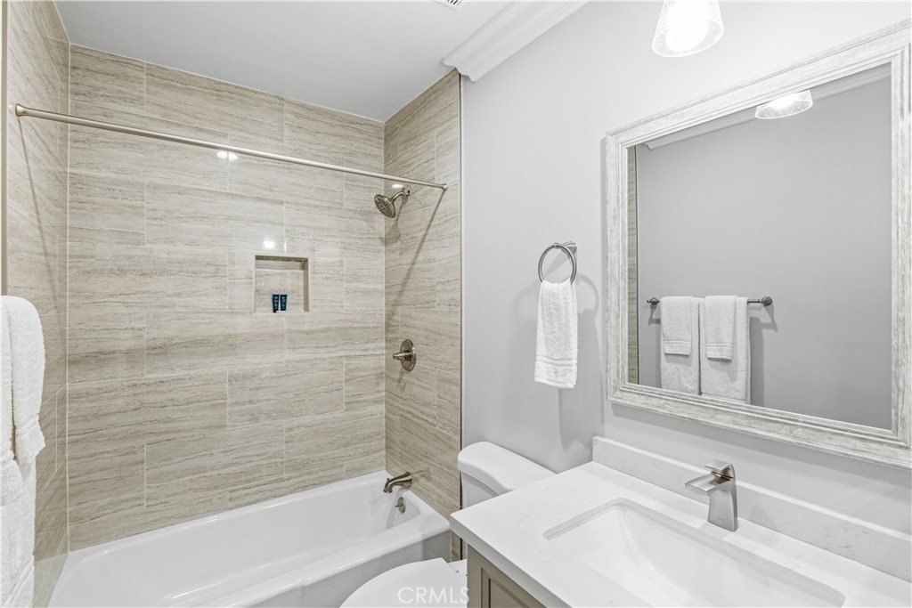 115 N Almansor 37 Property Photo 10