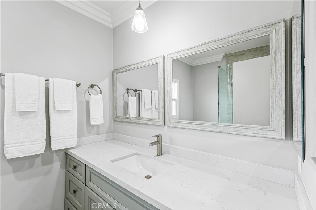 115 N Almansor 37 Property Photo 15