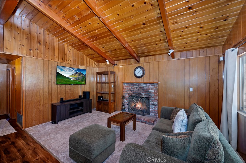 28976 Alder Terrace Property Photo 2