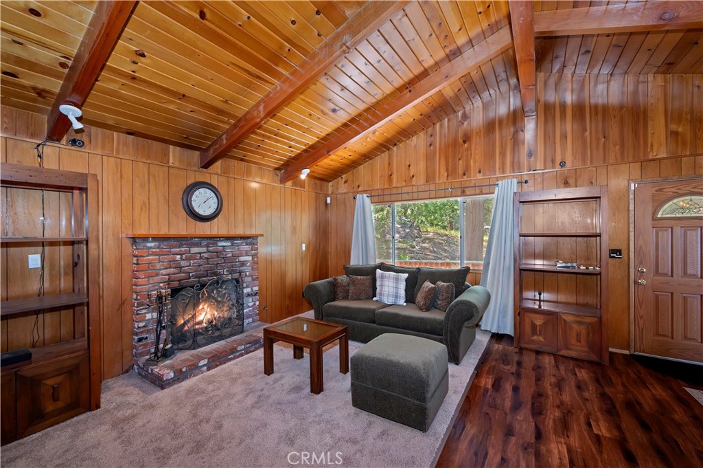 28976 Alder Terrace Property Photo 3