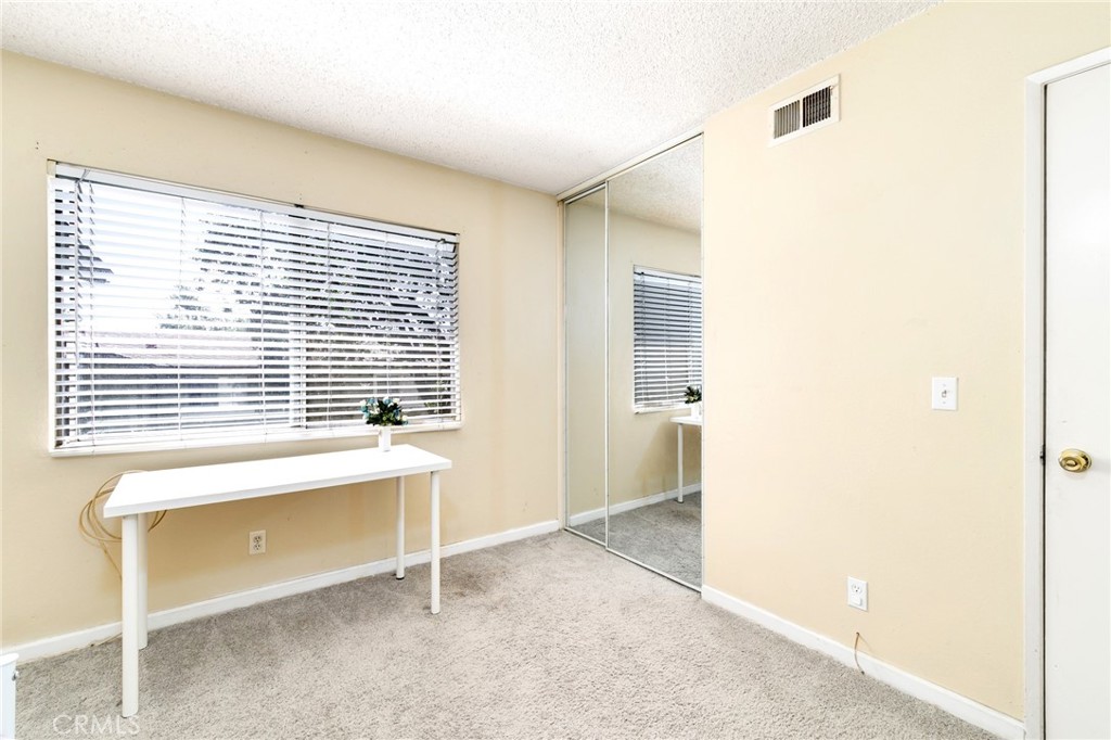 2151 E Aroma Dr Property Photo 20