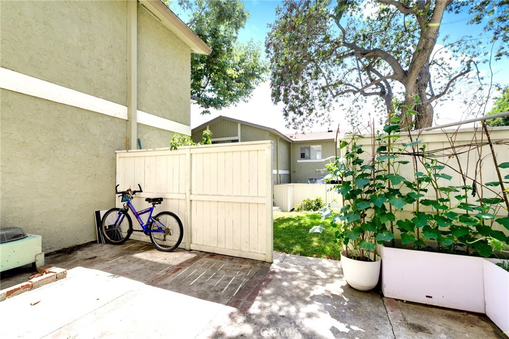 2151 E Aroma Dr Property Photo 23
