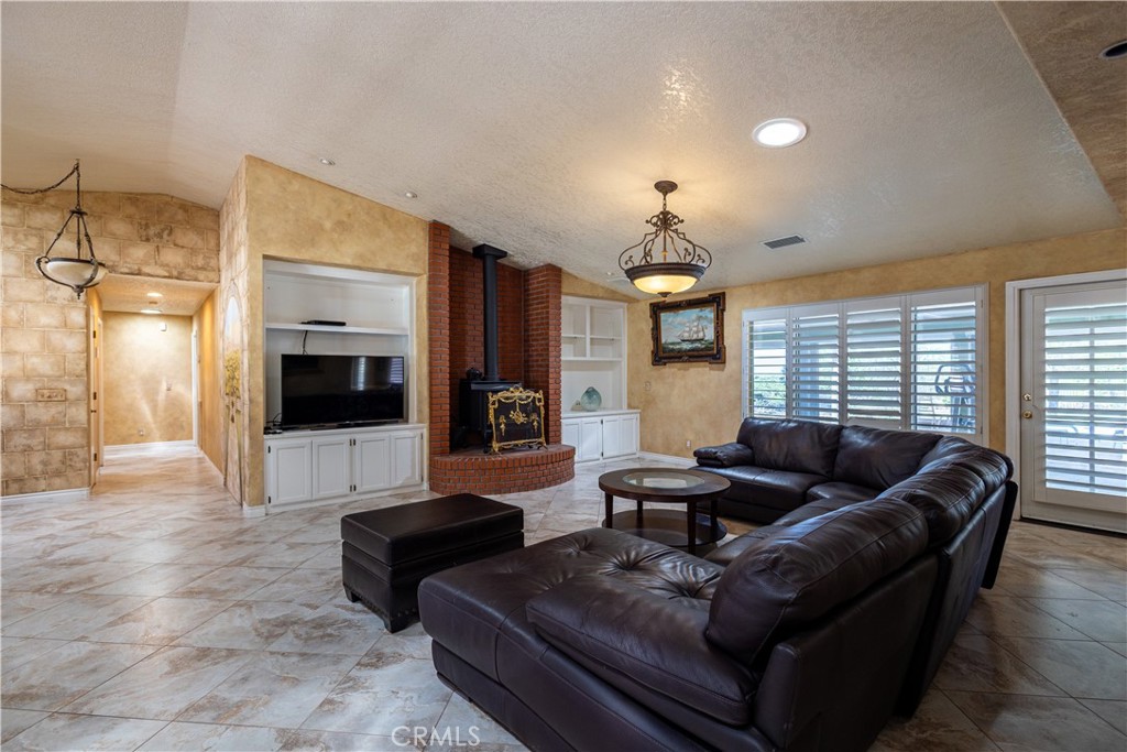 16728 Shirwaun Property Photo 13