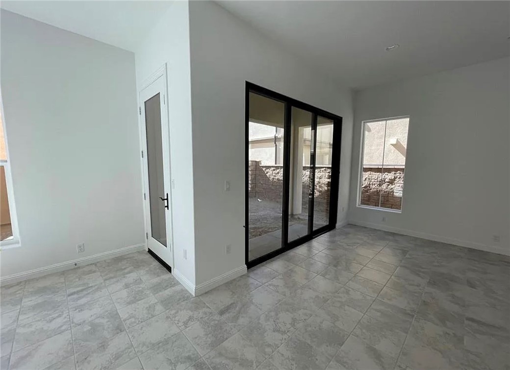 20814 W Bur Oak Property Photo 13