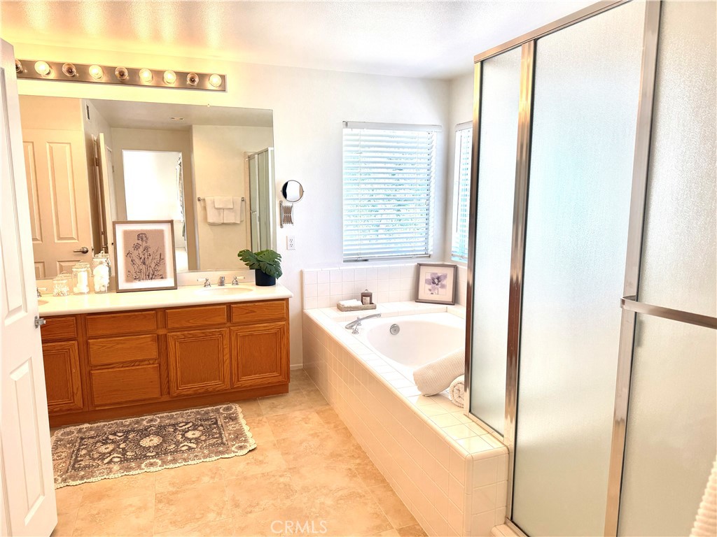 1415 Gold Shadow Property Photo 16
