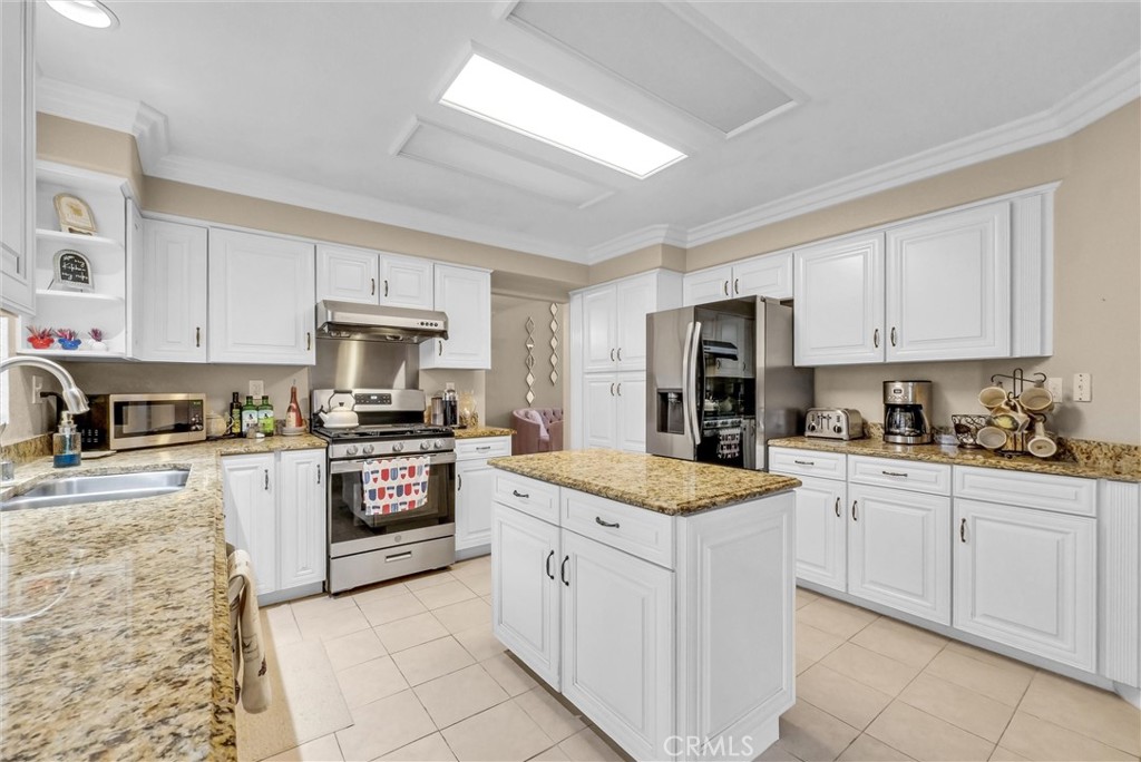 4149 Thatchbury Court Property Photo 7