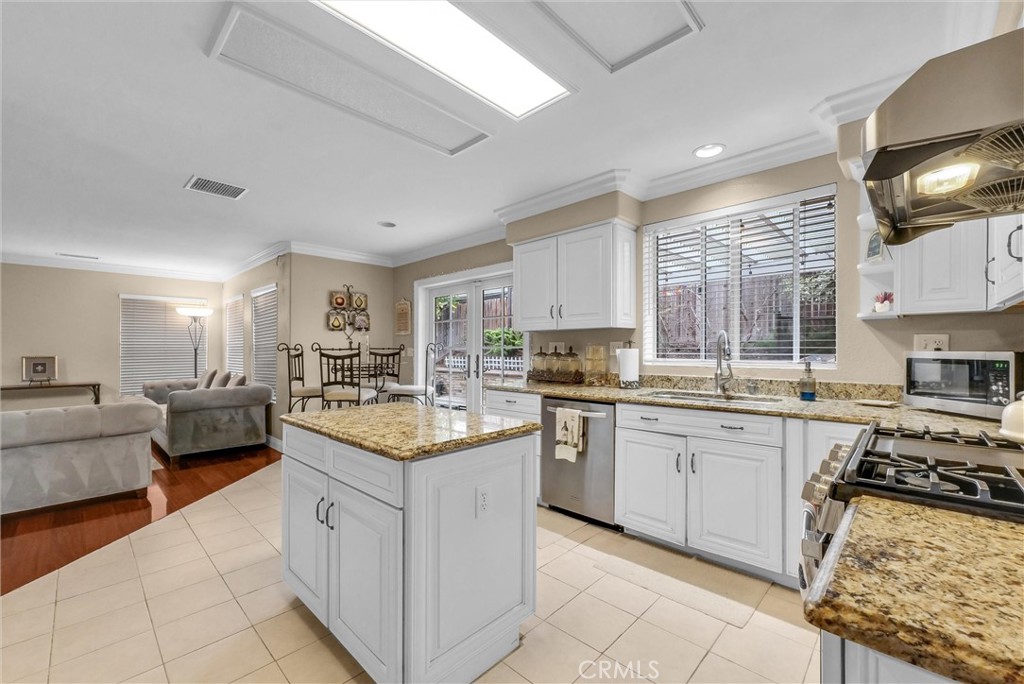 4149 Thatchbury Court Property Photo 9