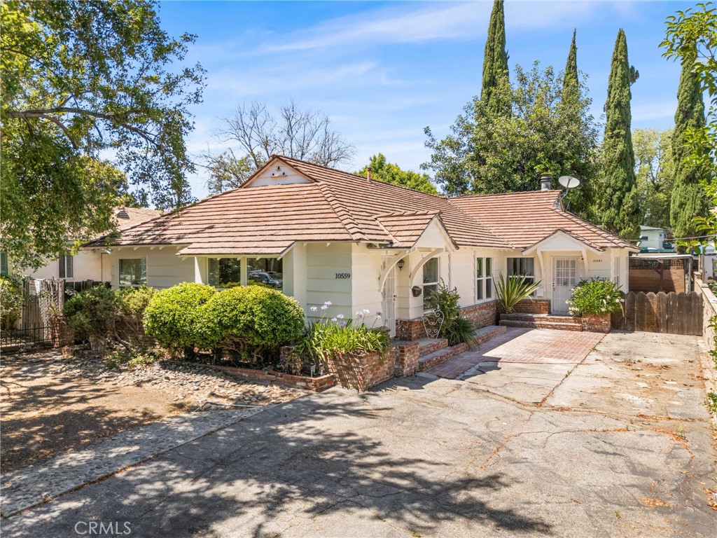 10559 Camarillo Property Photo 1
