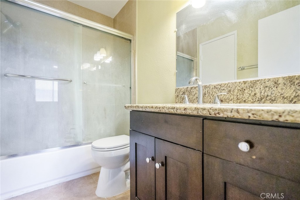 2300 S Hacienda Boulevard D4 Property Photo 7