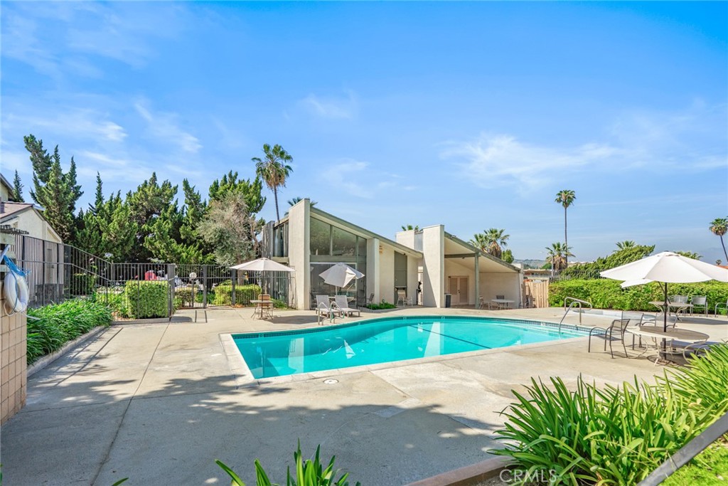 2300 S Hacienda Boulevard D4 Property Photo 13