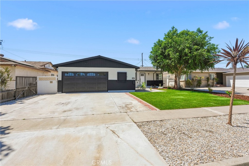 1500 W Elm Property Photo 2