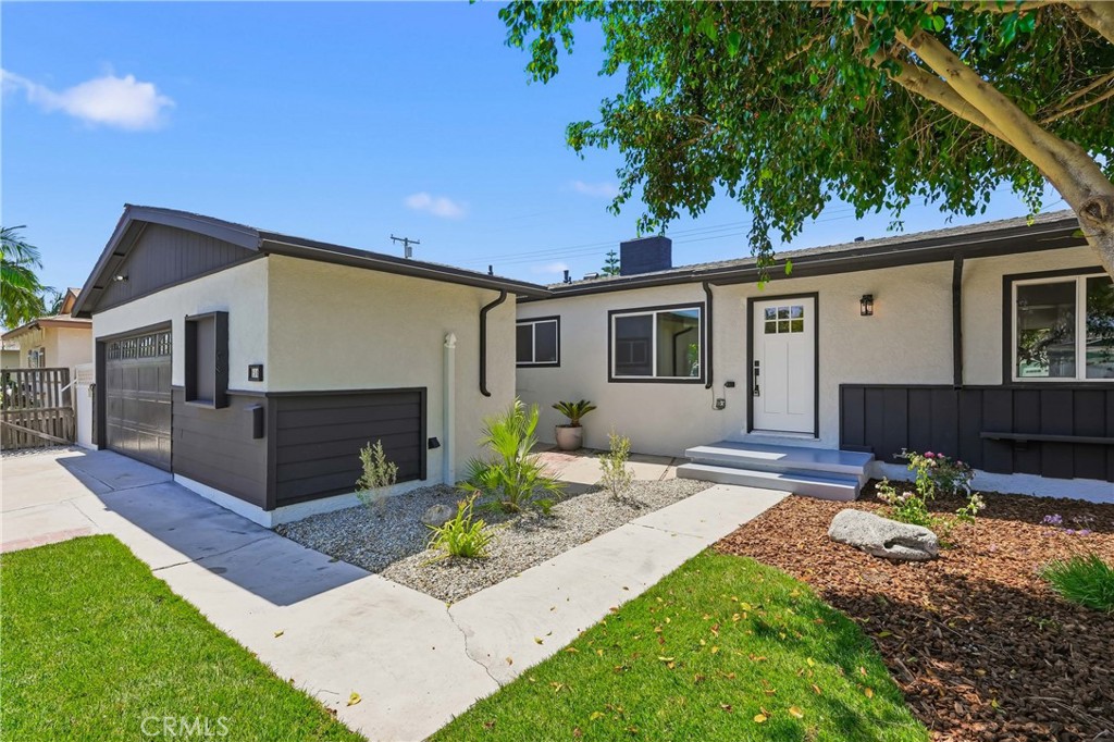 1500 W Elm Property Photo 4