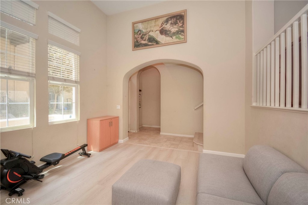 4452 Owens 105 Property Photo 4