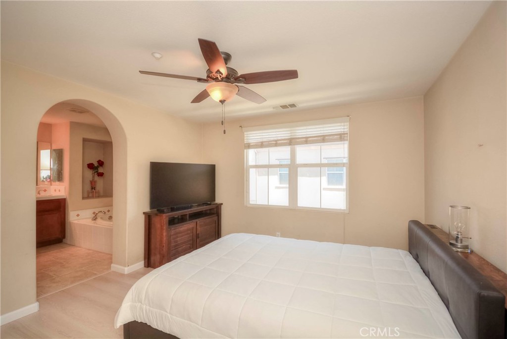 4452 Owens 105 Property Photo 27