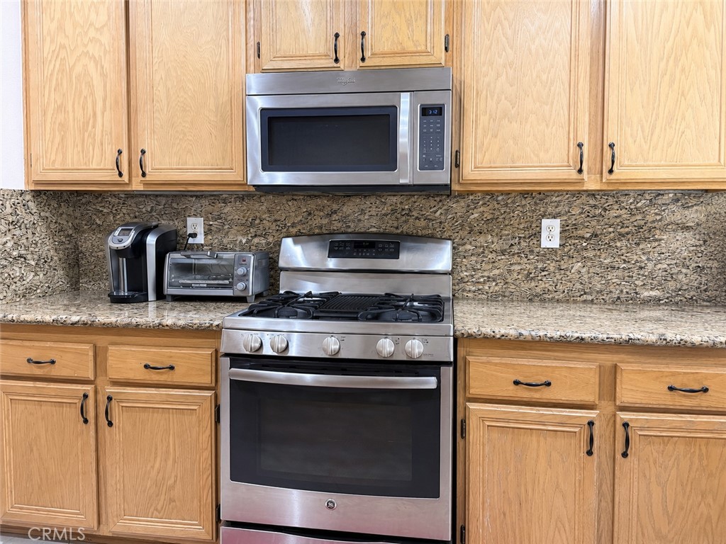 16872 Hazeltine Court Property Photo 8