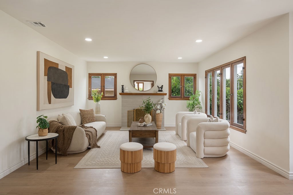 2070 El Sereno Property Photo 4