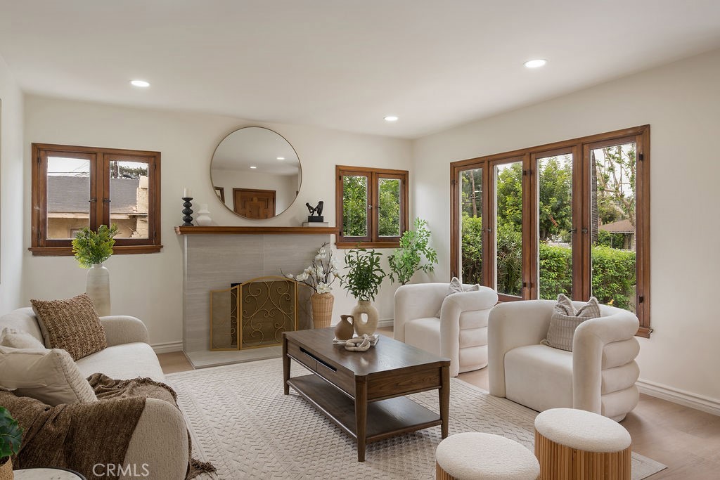 2070 El Sereno Property Photo 5