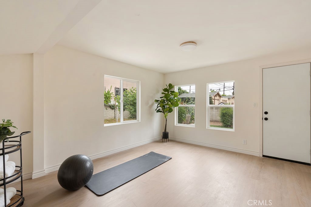 2070 El Sereno Property Photo 35