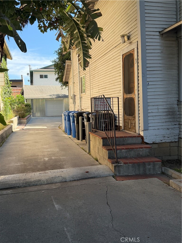 13522 Penn Property Photo 2
