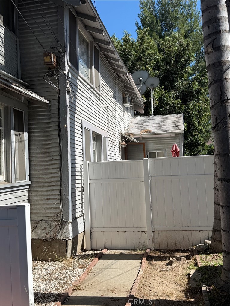 13522 Penn Property Photo 3