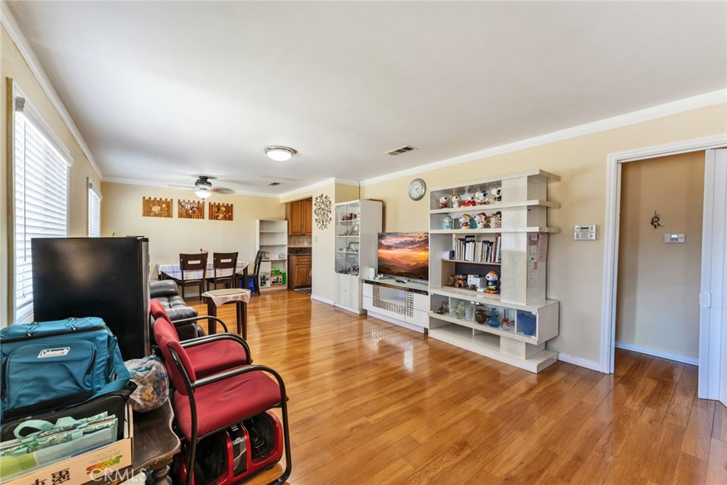 2003 Lynbrook Avenue Property Photo 10