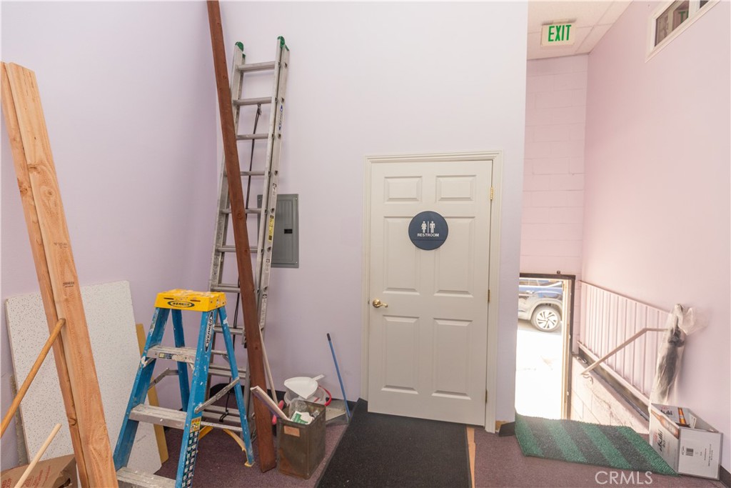 6729 Greenleaf Property Photo 21