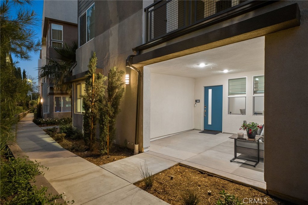4102 E Axis Privado 101 Property Photo 4