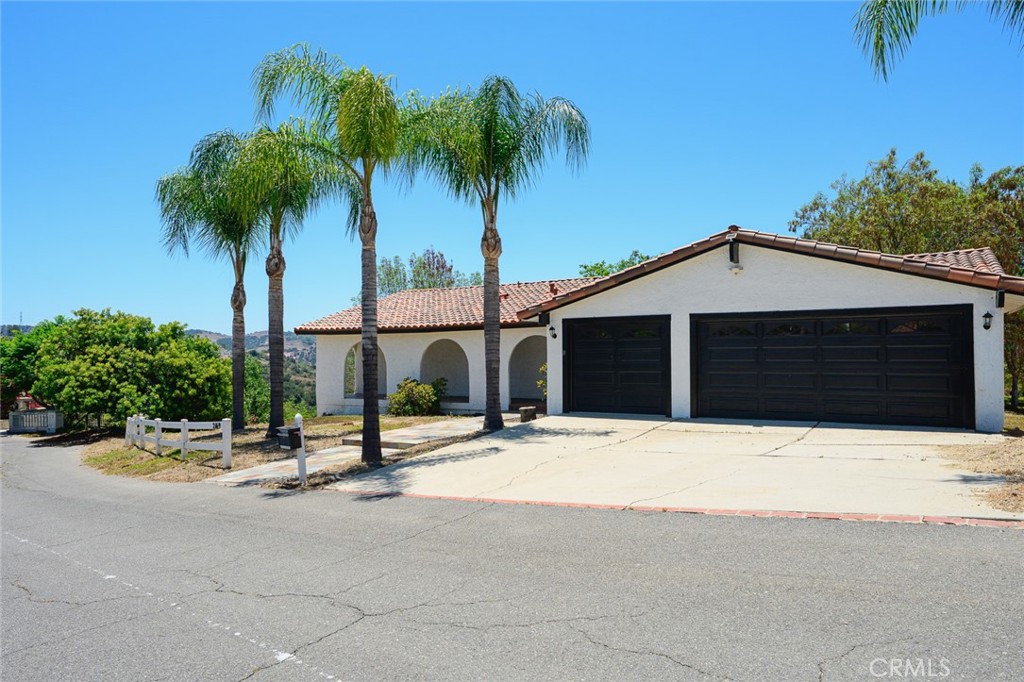 2169 Rocky View Property Photo 2