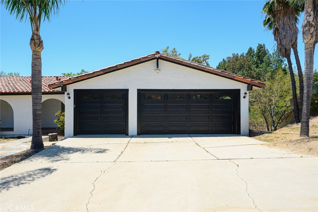 2169 Rocky View Property Photo 3