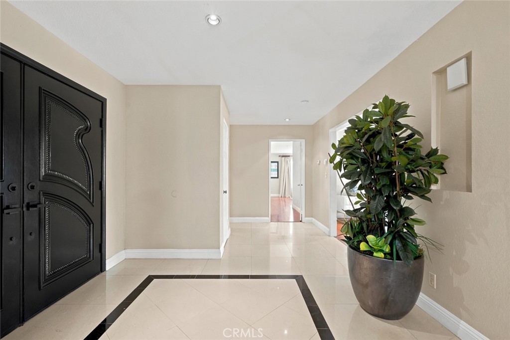 2169 Rocky View Property Photo 8